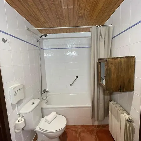 Отель Cruells 3*