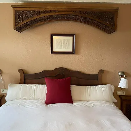 Cruells Hotel 3*